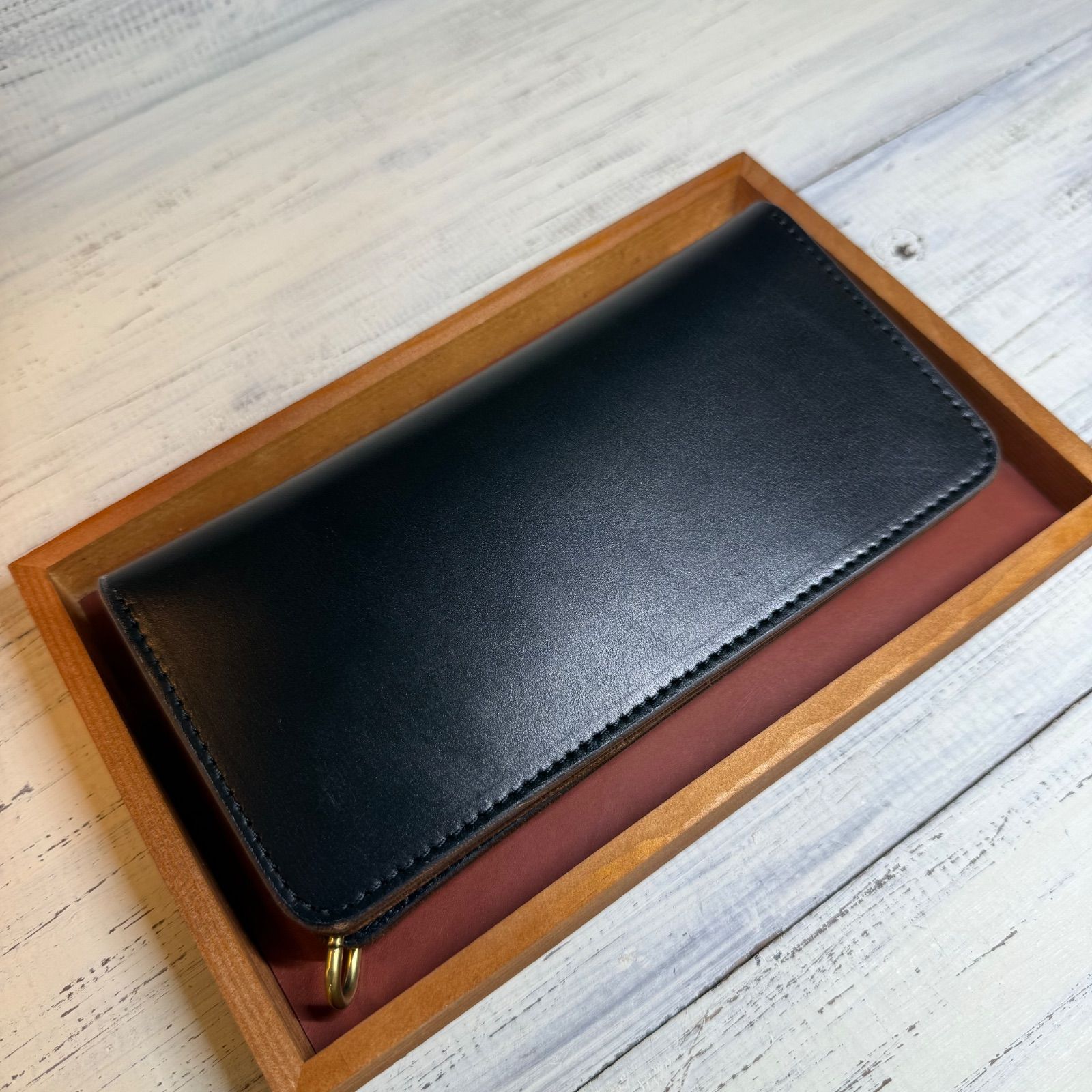 【トラッカーウォレットミドル 2層】universalブライドルレザー ゴールド トラッカーウォレットミドル 2層】universalブライドルレザー ゴールド