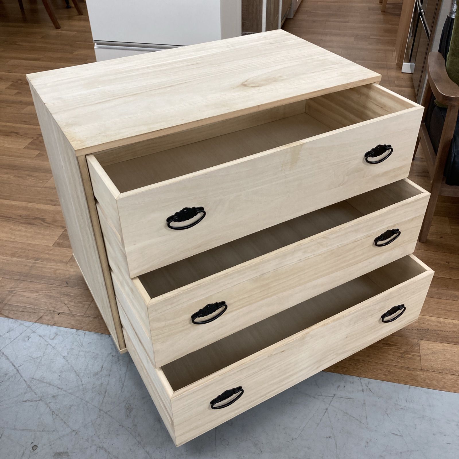 S701 ⭐ 綺麗 マーゼルン 桐キャスター付きチェスト 幅74.4cm