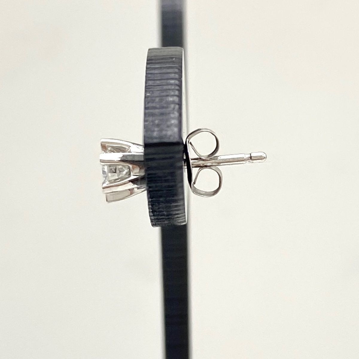 ダイヤモンド デザインピアス プラチナ ピアス Pt850 ダイヤモンド レディース