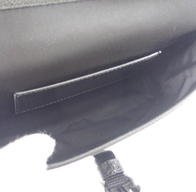 中古Aランク】PRADA レザー スマートフォンケース 2ZH108_2DMH_F0002  