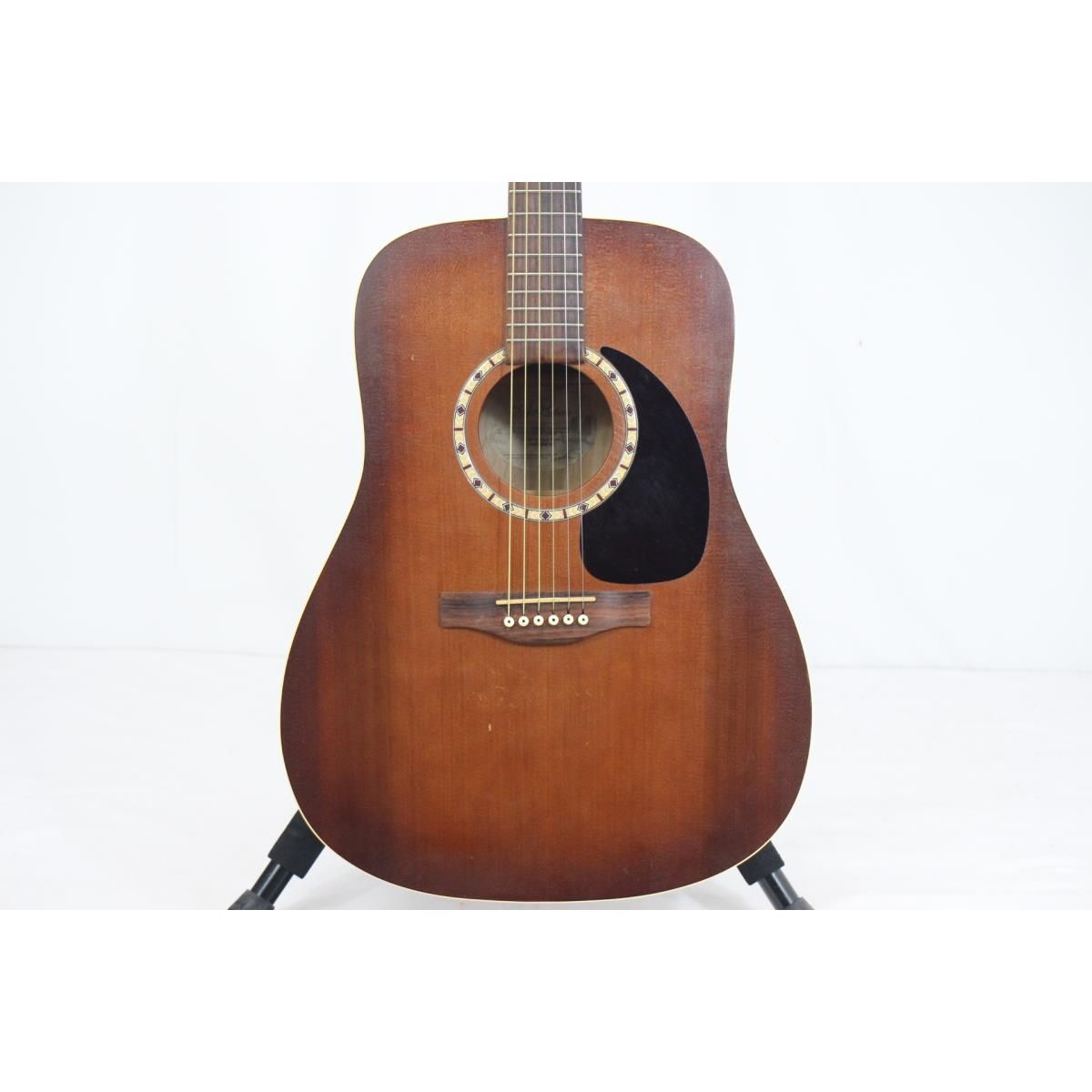 ＡＲＴ＆ＬＵＴＨＥＲＩＥ　ＣＥＤＡＲ　ＡＮＴＩＱＵＥ　ＢＵＲＳＴ