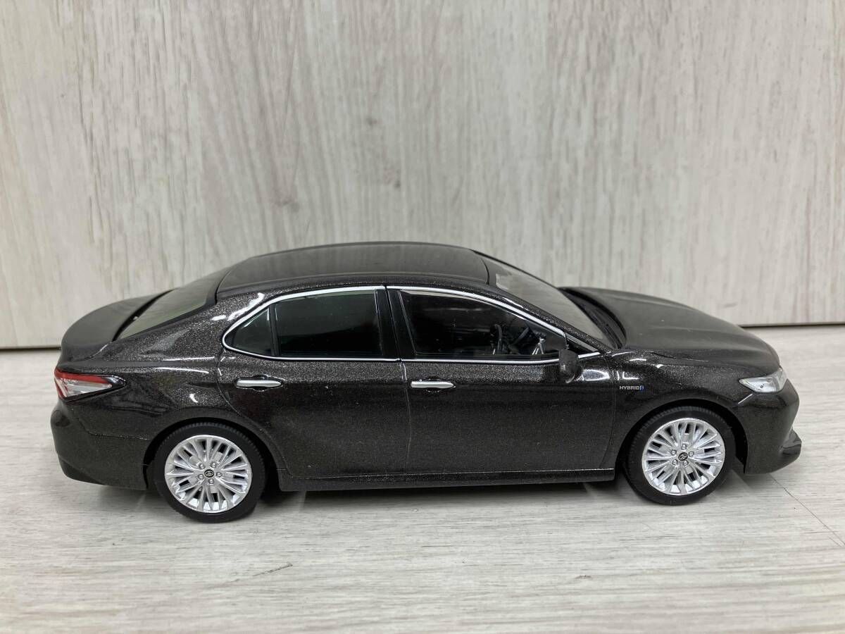 1/30 TOYOTA CAMRYカラーサンプル CAMRY 1/30色見本ミニカー 店頭展示