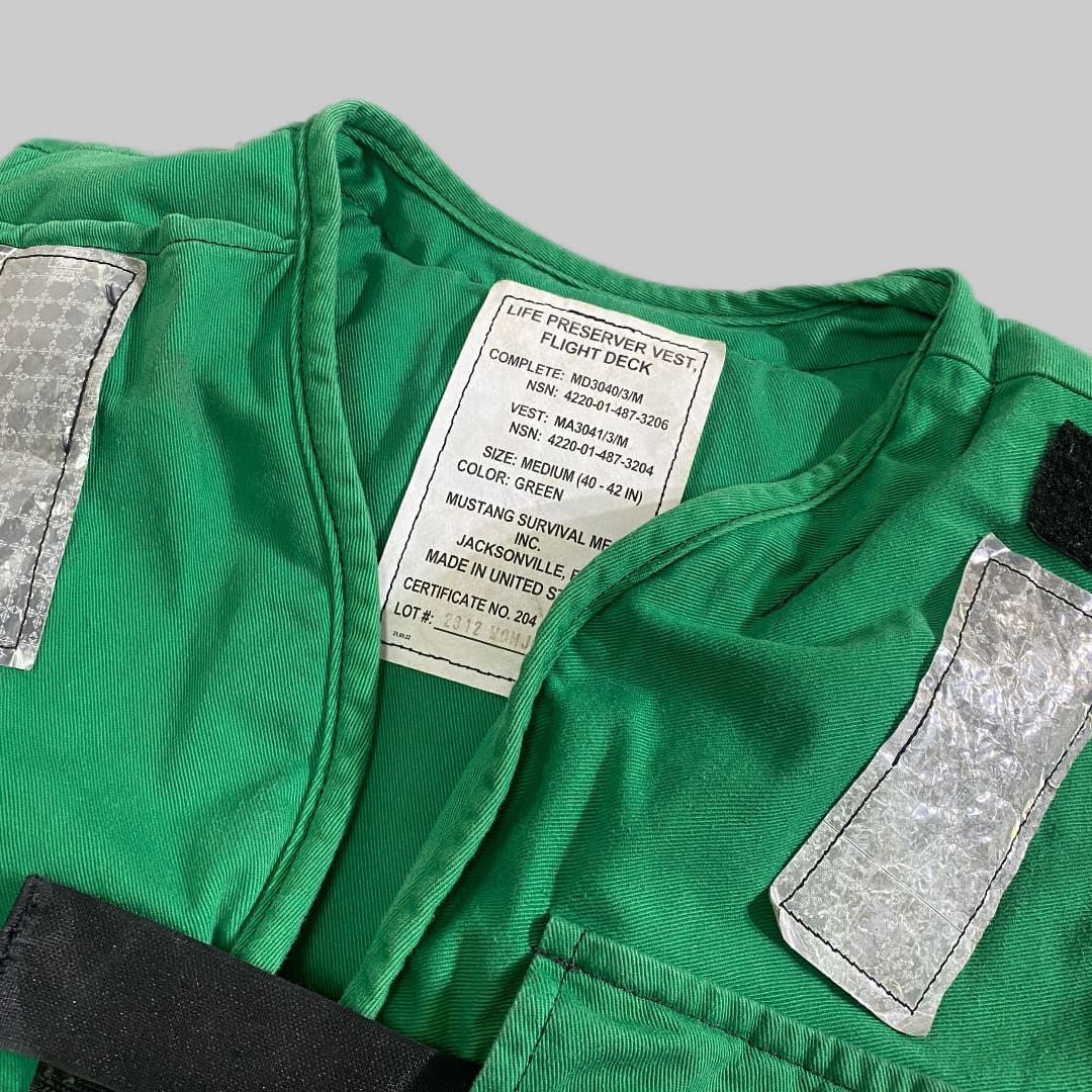 米軍実物　未使用　LIFE PRESERVER VEST FLIGHT DECK 米軍実物 未使用 LIFE PRESERVER VEST FLIGHT DECK Original