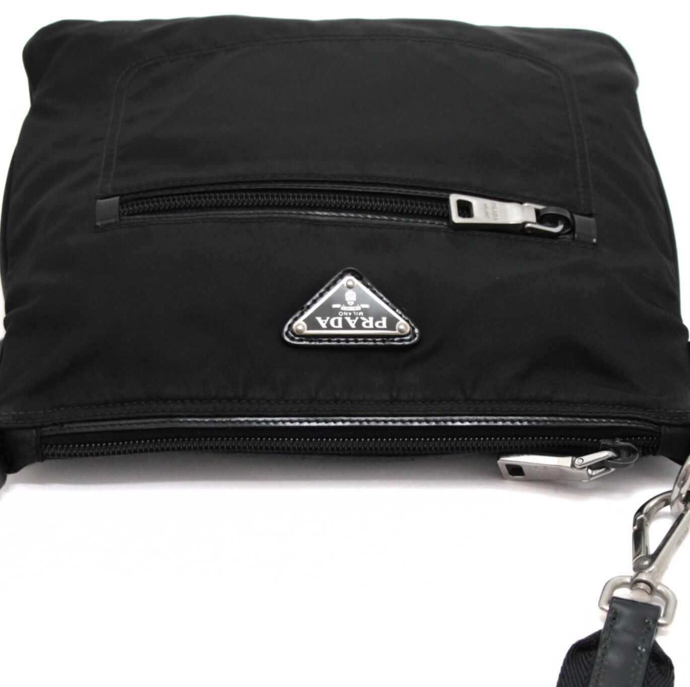 プラダ PRADA 三角ロゴ ショルダーバッグ 外ポケット ナイロン 黒