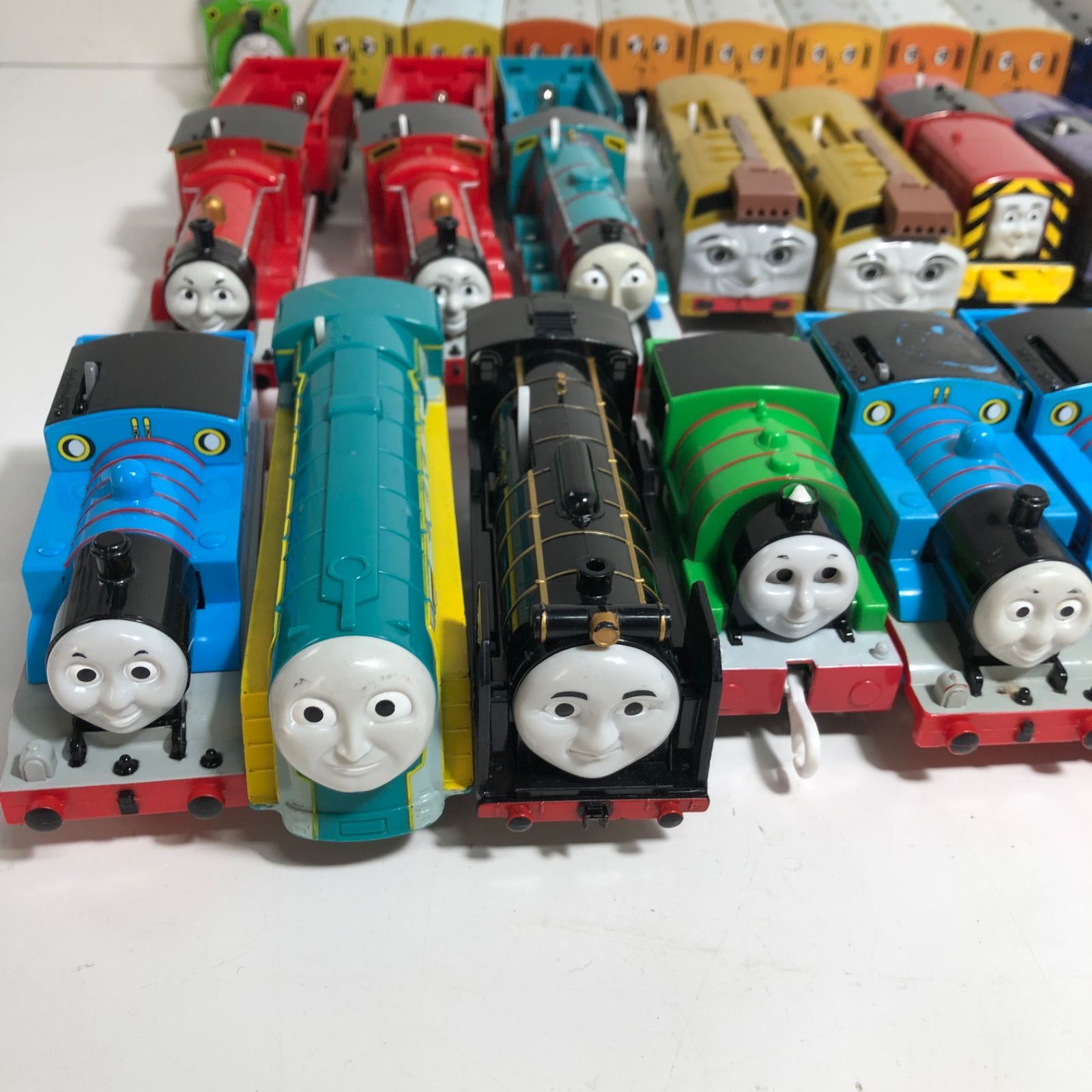 きかんしゃトーマス　まとめ売り　大量　36台 きかんしゃトーマス まとめ売り 大量 36台