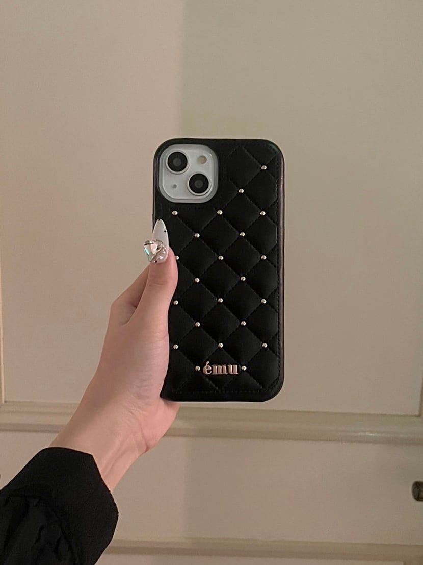 ブラック キルティング iPhoneケース iPhone 14/14 Pro/13専用]キルティングケース