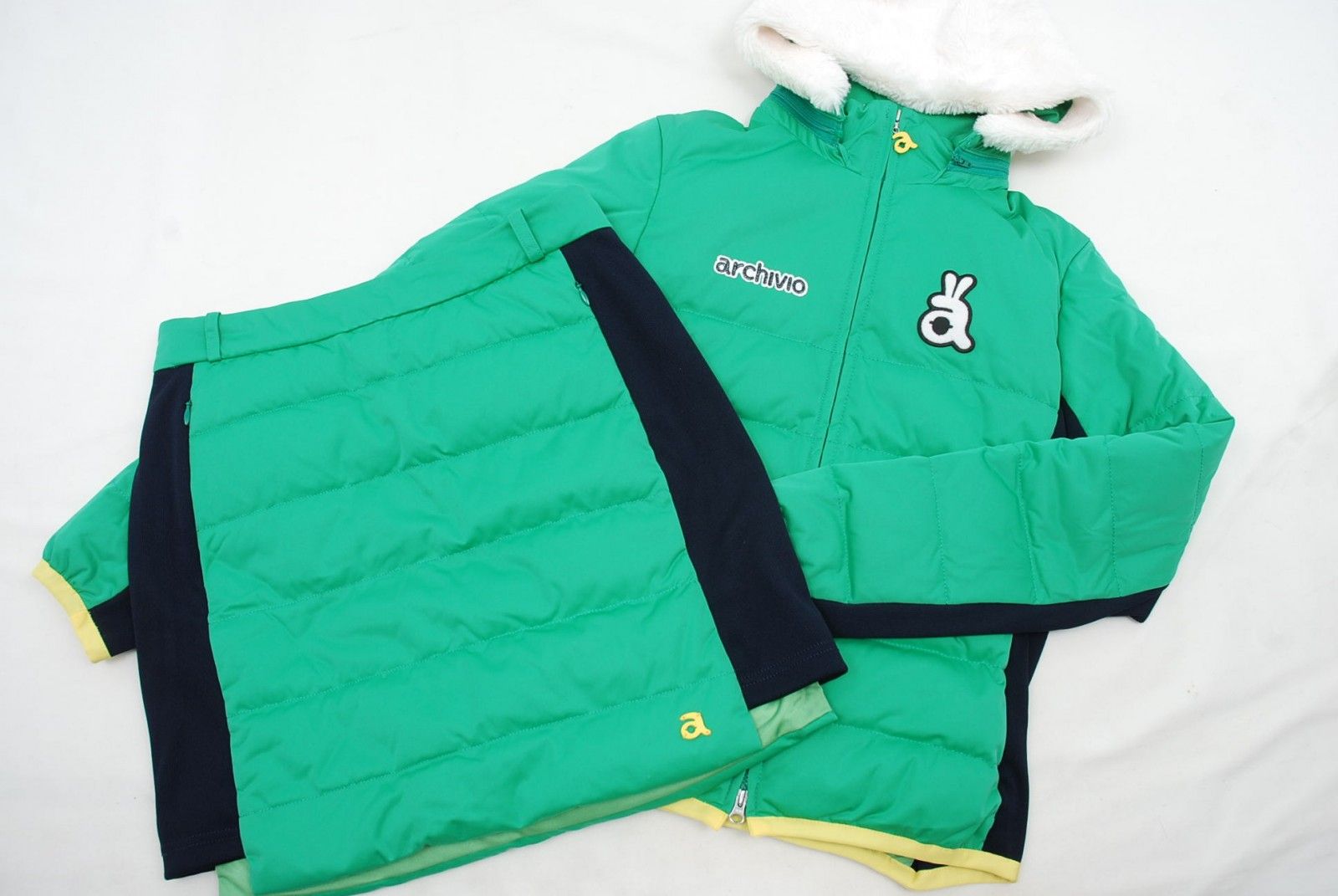 中古 レディース アルチビオ archivio セットアップ 38(M) 緑 グリーン ダウン入り 防寒