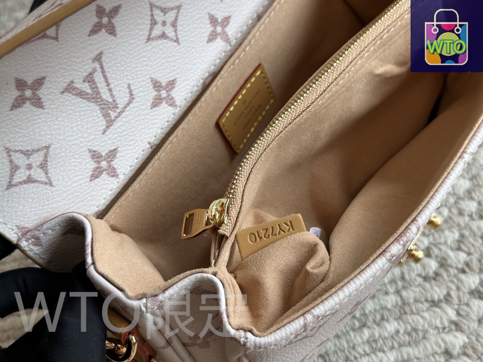 ルイヴィトンバック　即購入⭕️　早い者勝ち‼️ 今日特価】LV（ルイ・ヴィトン）Nano Speedy 16 ピ LLOW バッグ