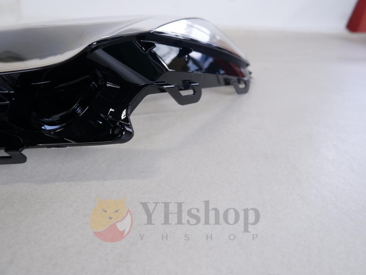 型 ヘッドライト