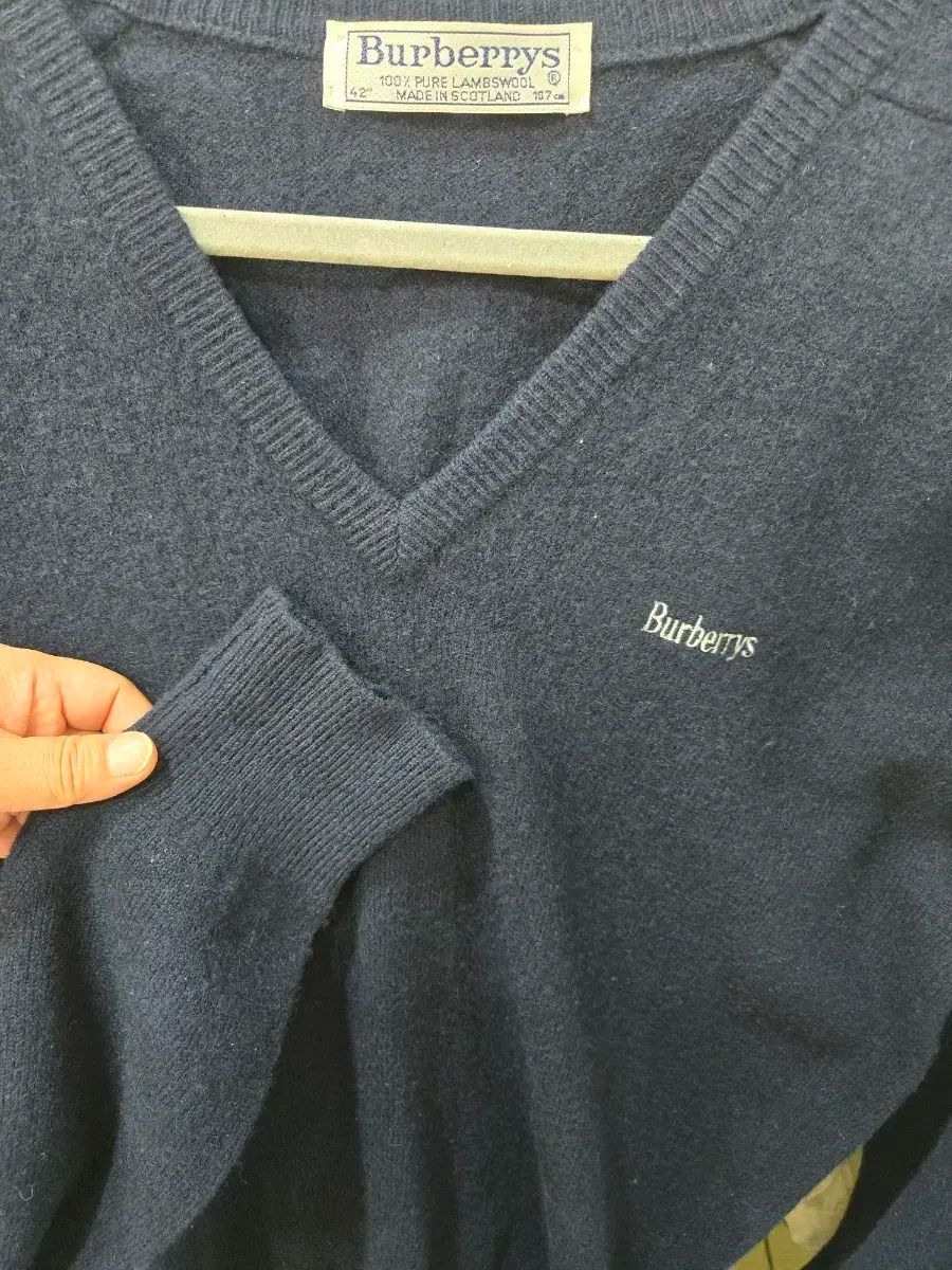 BURBERRY バーバリー ラムズウール V ネック ニット ネイビー