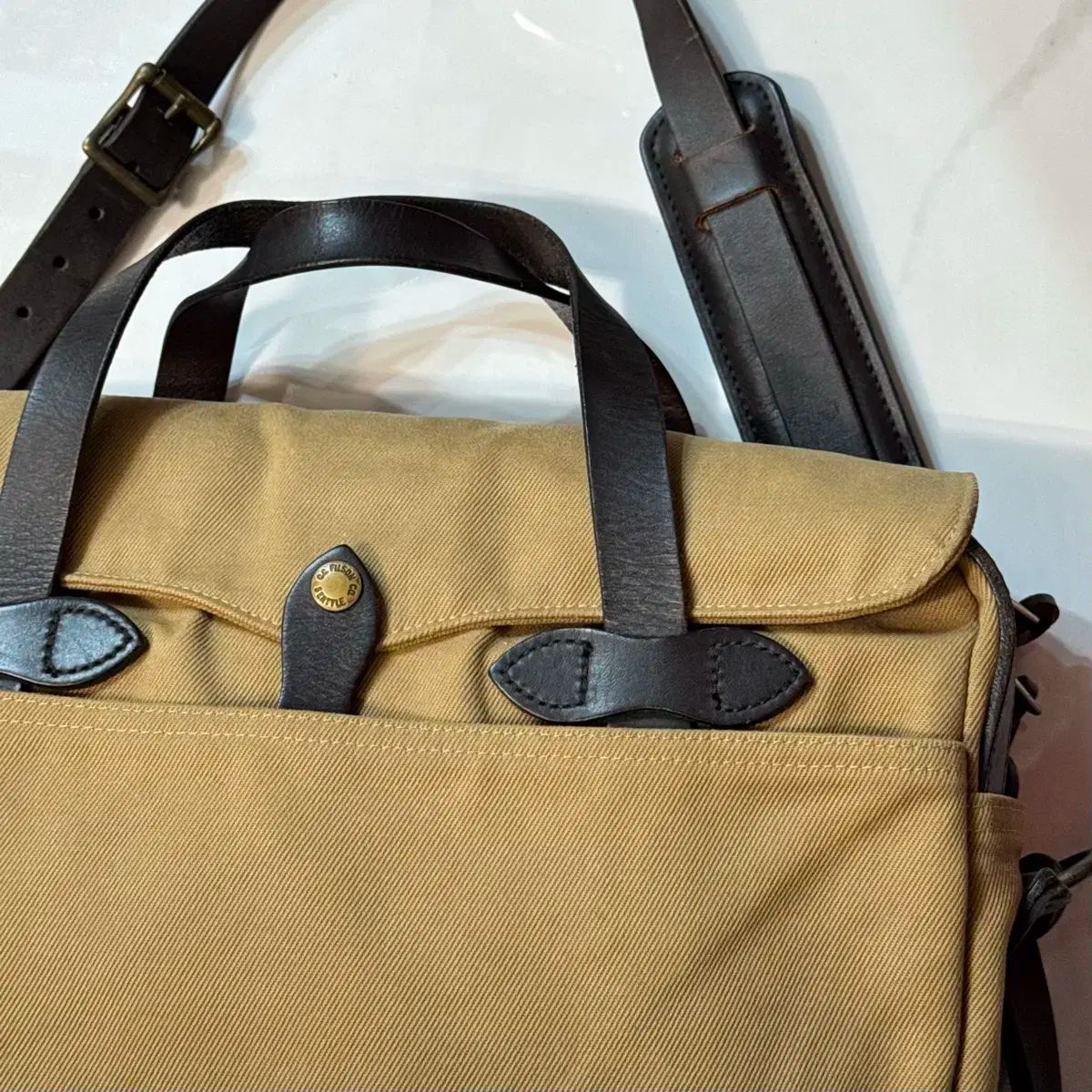 【美品】FILSON フィルソン ショルダーバッグ 2way ベージュ 新品未使用✨FILSON フィルソン スモール フィールド ショルダー