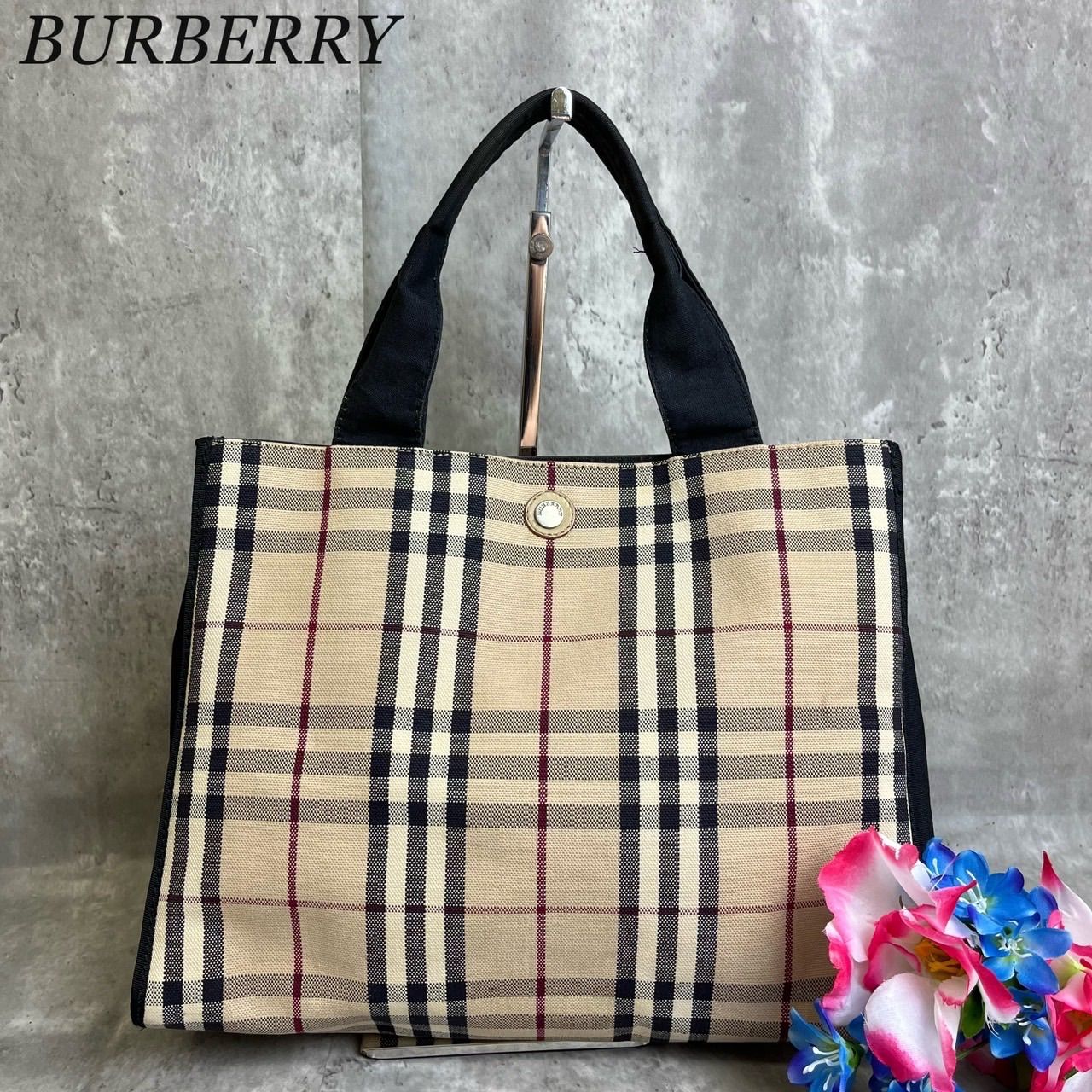 ✨良品✨ BURBERRY バーバリー ハンドバッグ トートバッグ ノバチェックA4収納 大容量 シルバー金具 ロゴ型押し キャンバス ユニセックス レディース  メンズ ベージュ ブラック 肌色 黒色 - メルカリ