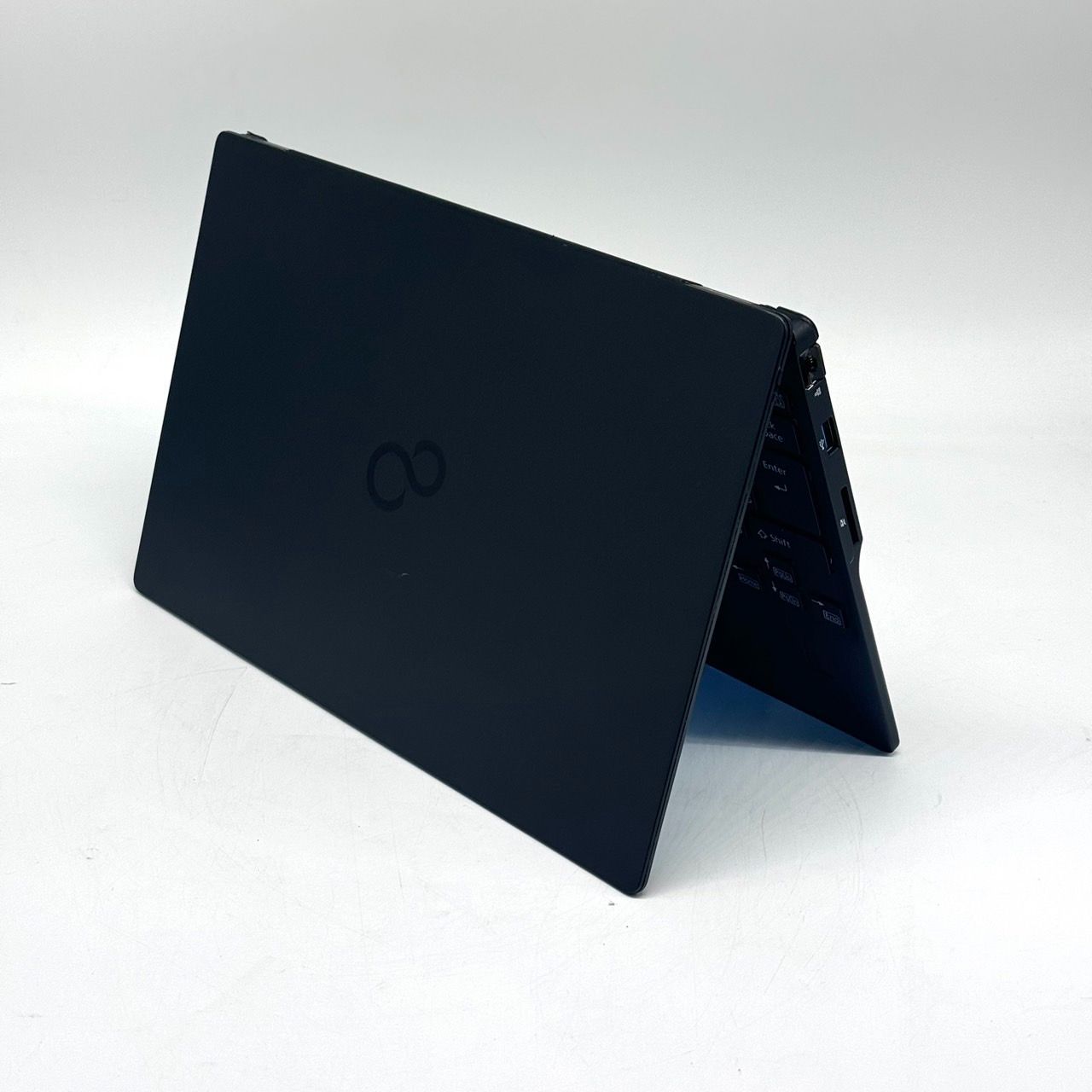富士通 LIFEBOOK U9311/F 第11世代 Core i5 1145G7 (2.60GHz