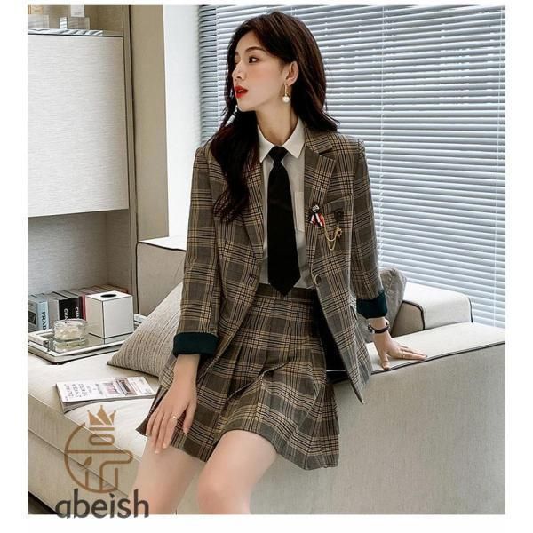 女の子 学生服