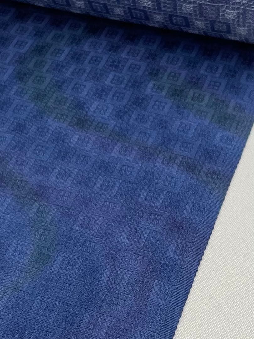 小紋 紋意匠 モダン 正絹 反物 小紋 紋意匠 モダン 正絹 反物 - メルカリ