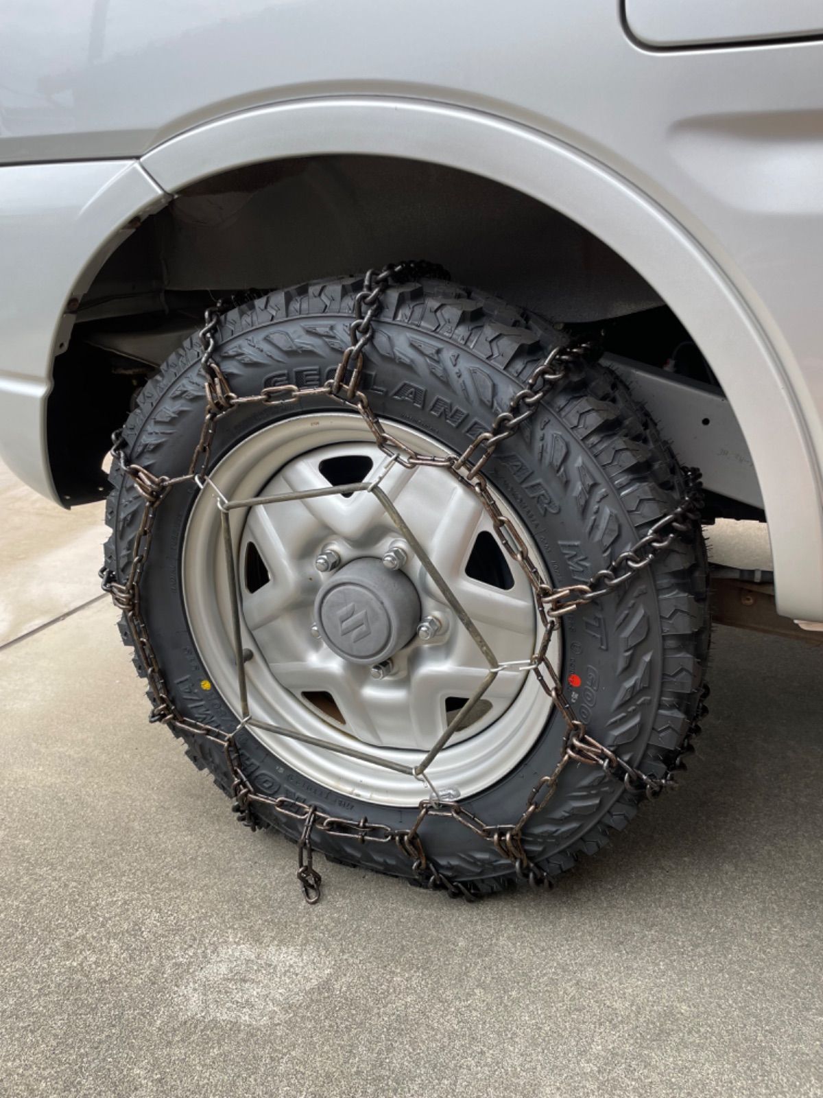 グランエース用タイヤチェーン バンド付き