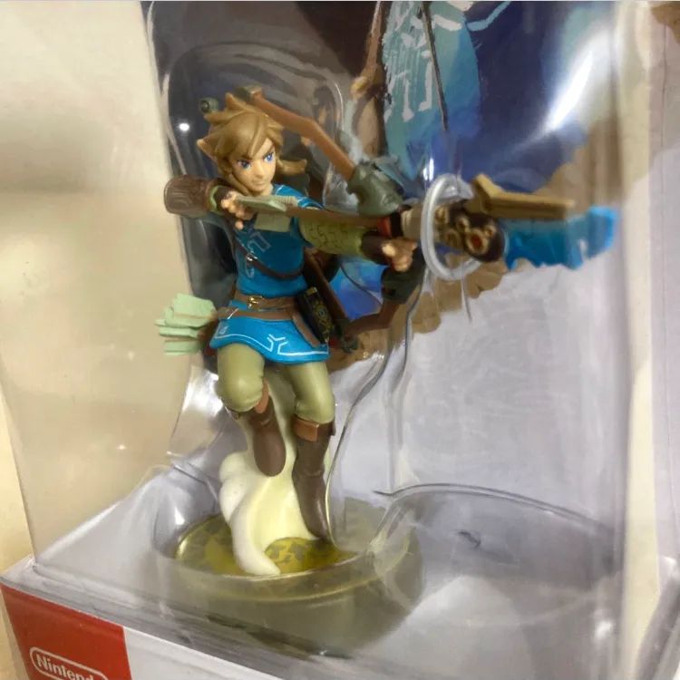 amiibo ゼルダの伝説 4体セット (ロフトバード、リンク【ティアーズ