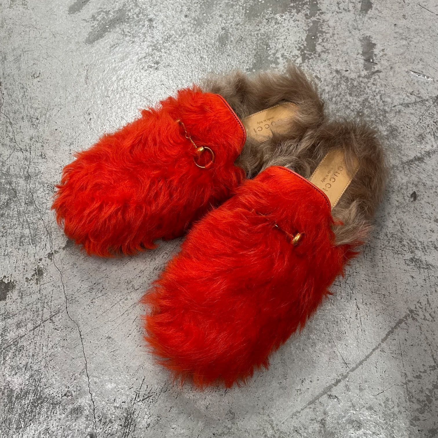 GUCCI プリンスタウン ファー ホースビット スリッポン サンダル