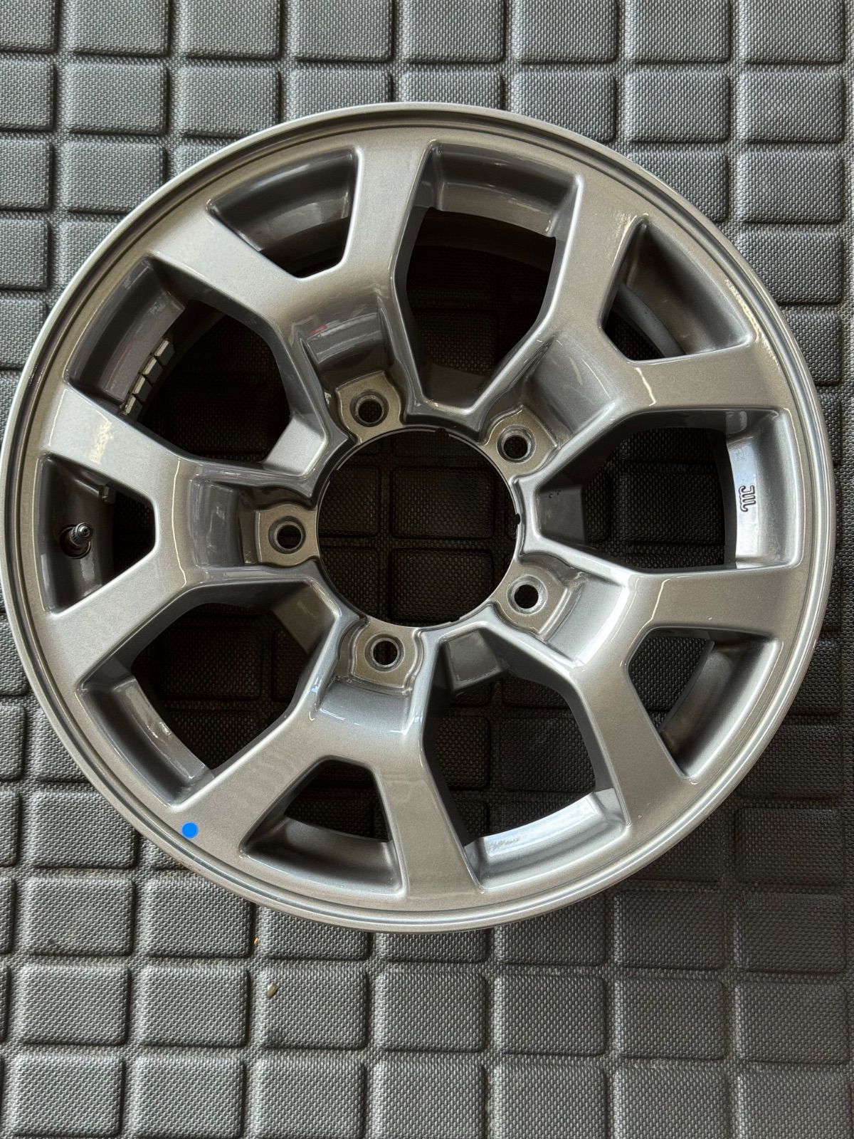 JB74ジムニーシエラ JC 純正アルミホイール