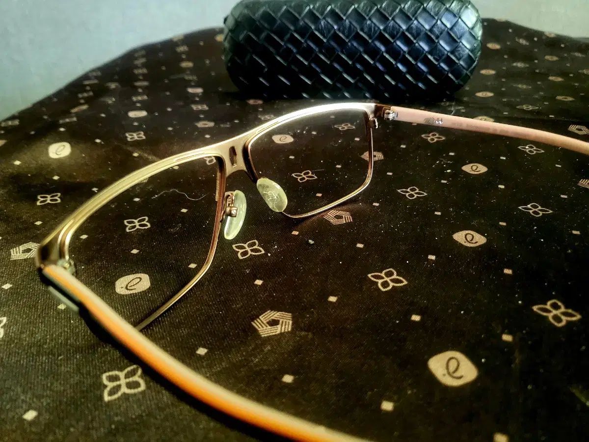 アイブレラカレン 両面UVカットレンズ サングラス eyebrella ブラウン