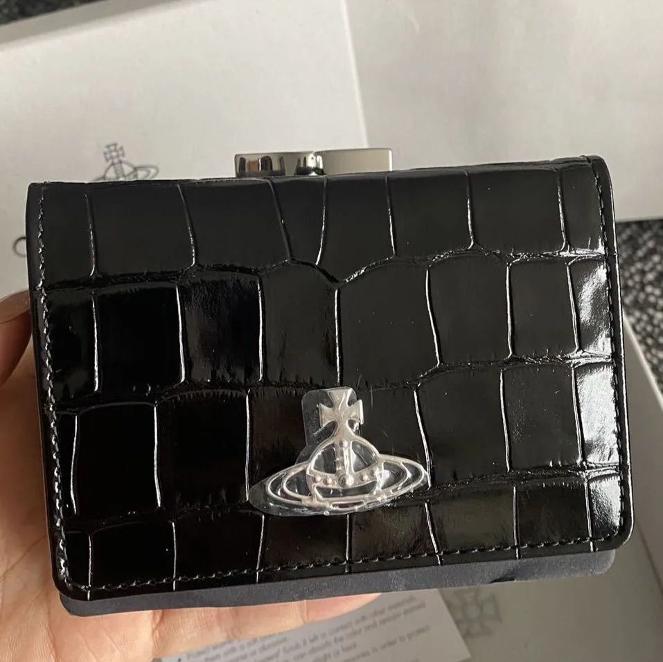 新品 Vivienne Westwood 二つ折り 財布 ヴィヴィアンウエストウッド 