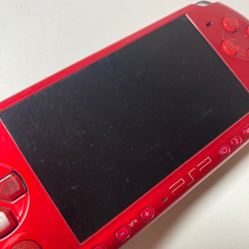 PSP 本体 とゲームソフト(5枚) cokotokyo_10413