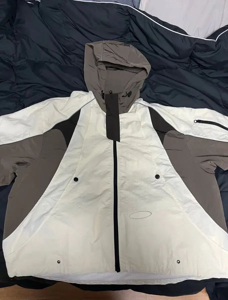 GRAILZ ナイロン シールド ジャケット アイボリー