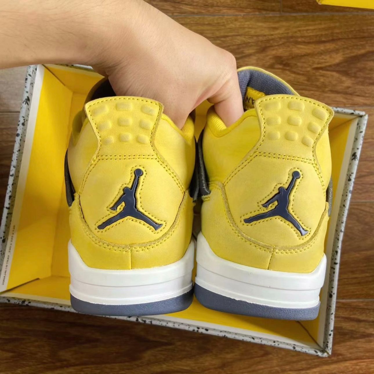 ✨新品未使用✨ Jordan Air Jordan 4 retro 