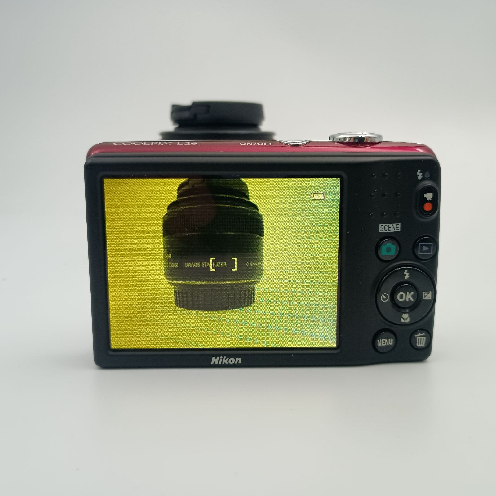 Nikon Coolpix L26 Compact DIGITAL Camera Red コンパクト