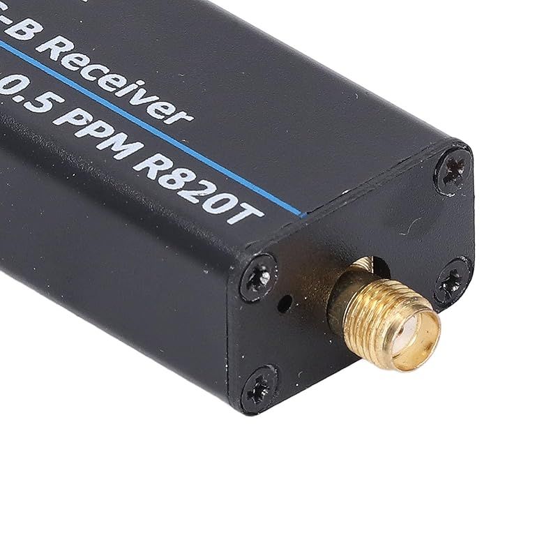 SDR ラジオ受信機 100KHz ～ 1766MHz 発振器 RTL SDR 受信機 0.5 PPM