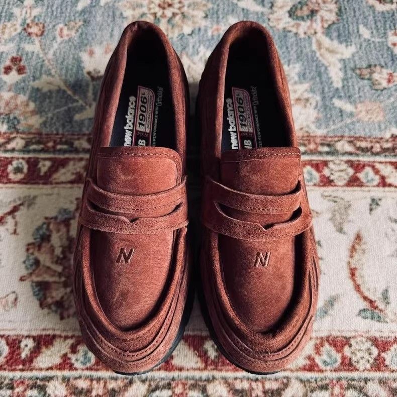 国内 2025年 2/14 発売】New Balance U1906 LNS Loafer “Rich