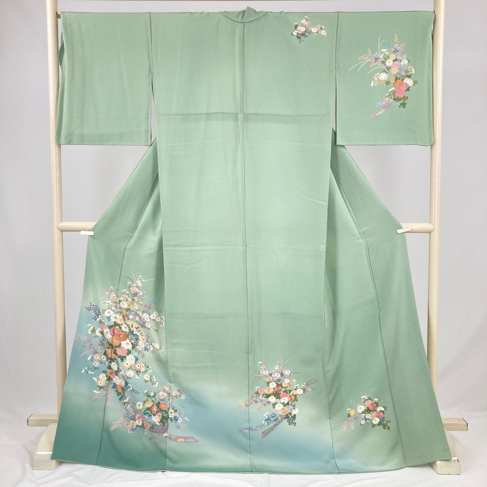 牛首紬 付下げ 石川県指定無形文化財上品な霧模様 裏柳色 しつけ糸 K