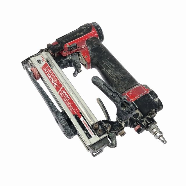 品 makita マキタ 10mm 高圧エアタッカー AT1025HE 赤 レッド 本体のみ 長さ25mm エアータッカー 113381