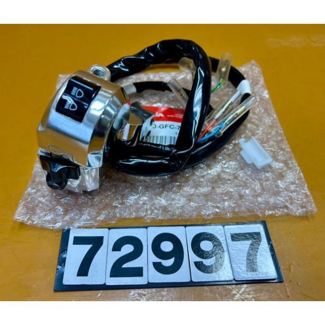 72997 新品 HONDA ホンダ トゥデイ AF67 純正ハンドルスイッチ 左