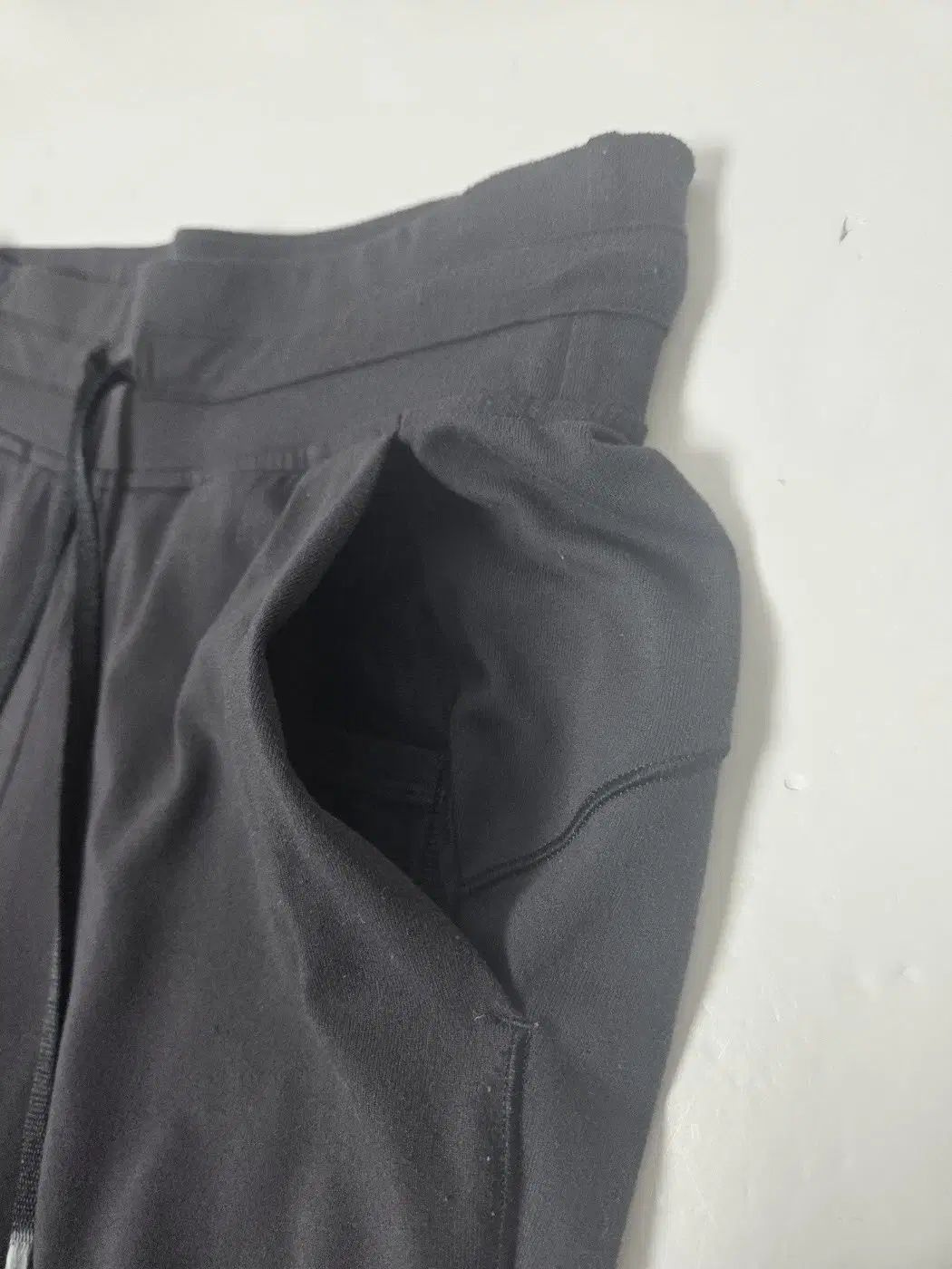 lululemon レディース ジョガーパンツ ブラック M