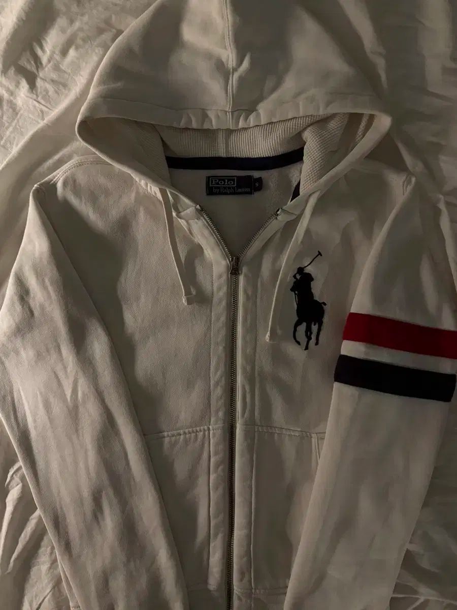 ポロ ビックポニー フードジップアップ 白 S
