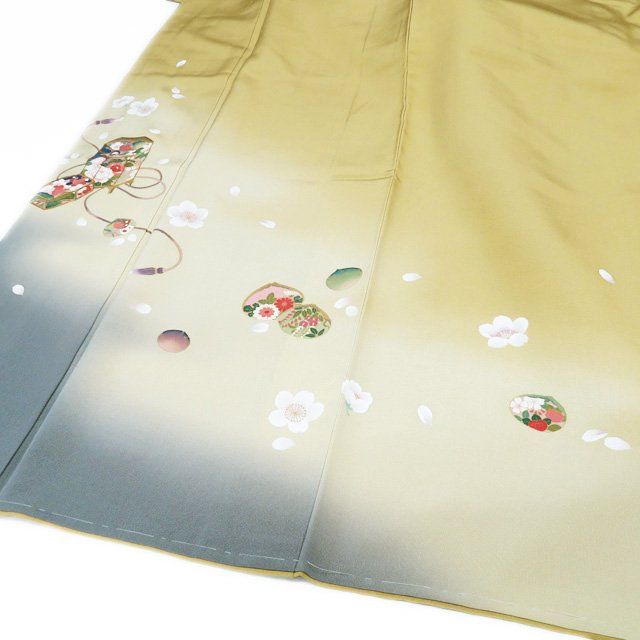 訪問着 着物 未使用 正絹 袷 フォーマル 金駒刺繍 花の図 桜 貝