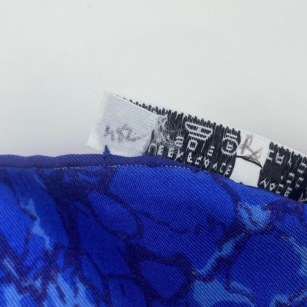 エルメス HERMES カレ 90 CARPE DIEM 今日一日を楽しむ 太陽 月 星 スカーフ スカーフ シルク ブルー マルチカラー レディース  【中古】