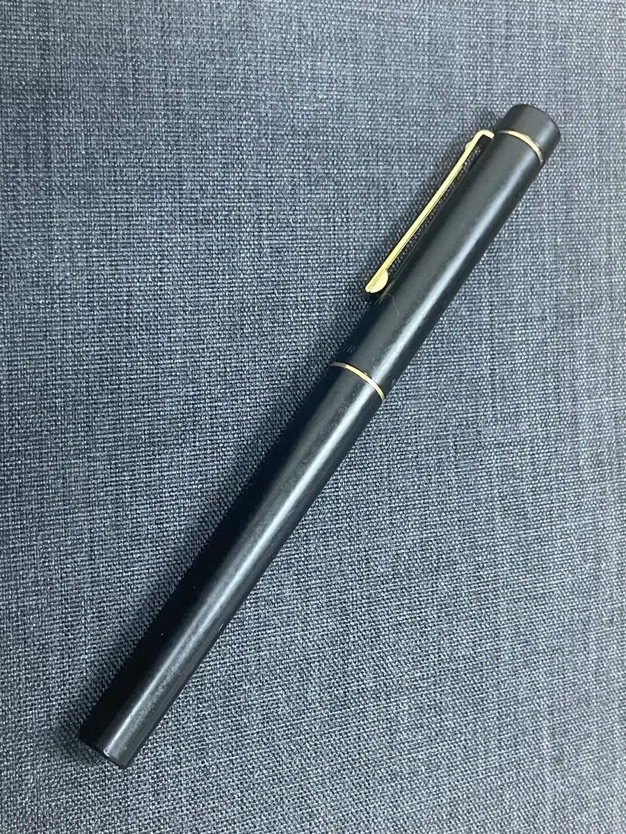 シェーファー 万年筆 タガ 1003 マット ブラック 14K M닙
