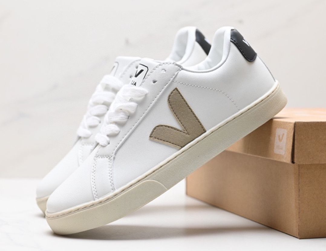 Veja Leather Extra Sneakers レディース