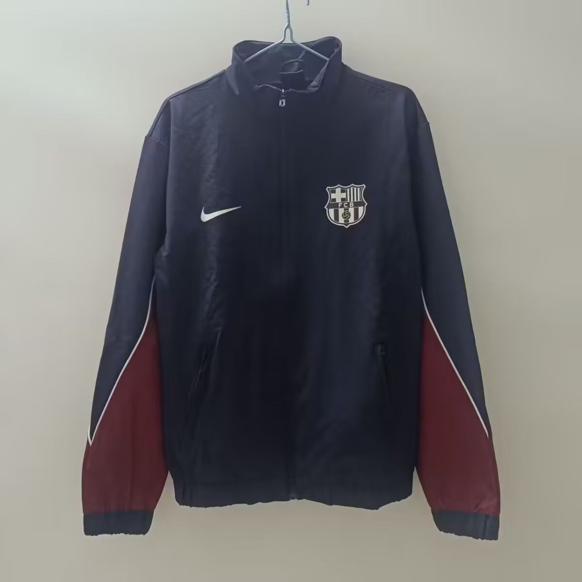 24-25 バルサトップコート長袖サッカーユニフォーム