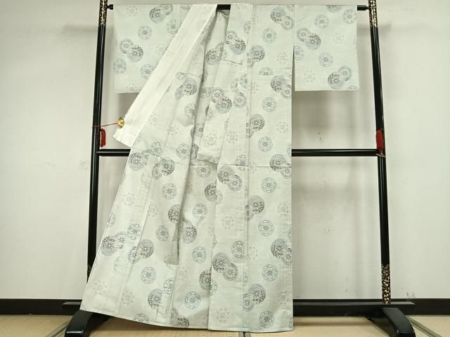 本場大島紬 白大島