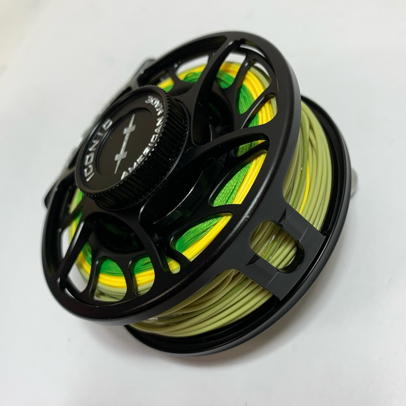 HATCH ハッチ アイコニック3+ ICONIC 箱、ソフトケース付 フライリール