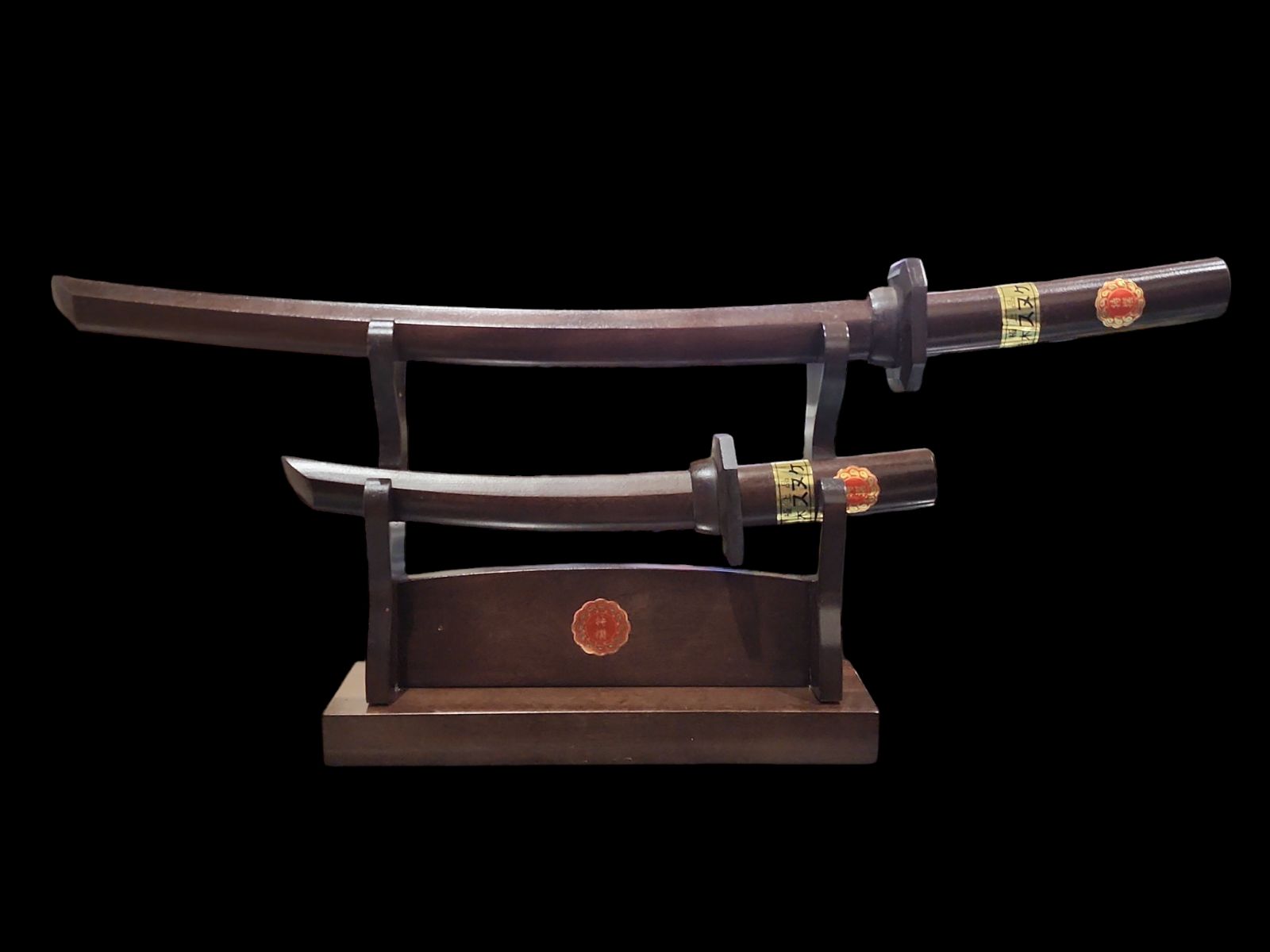 荒巻木刀 珍木 極上品 スヌケ 木刀2振り 刀掛け付き 鍔付き 武道