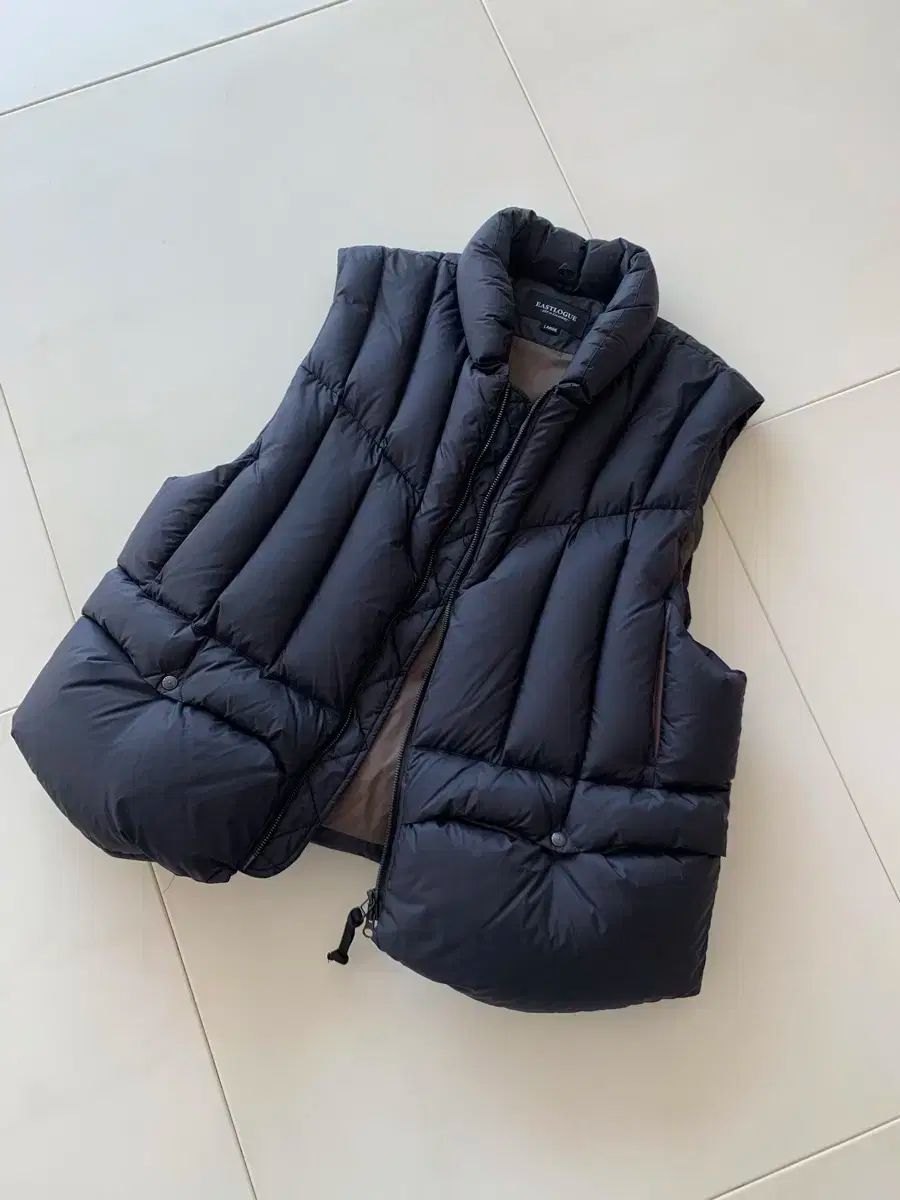 【雷市場（ポンジャン）商品韓国直送】 EASTLOGUE ライフガード ダウン ダウンジャケット ベスト L 黒