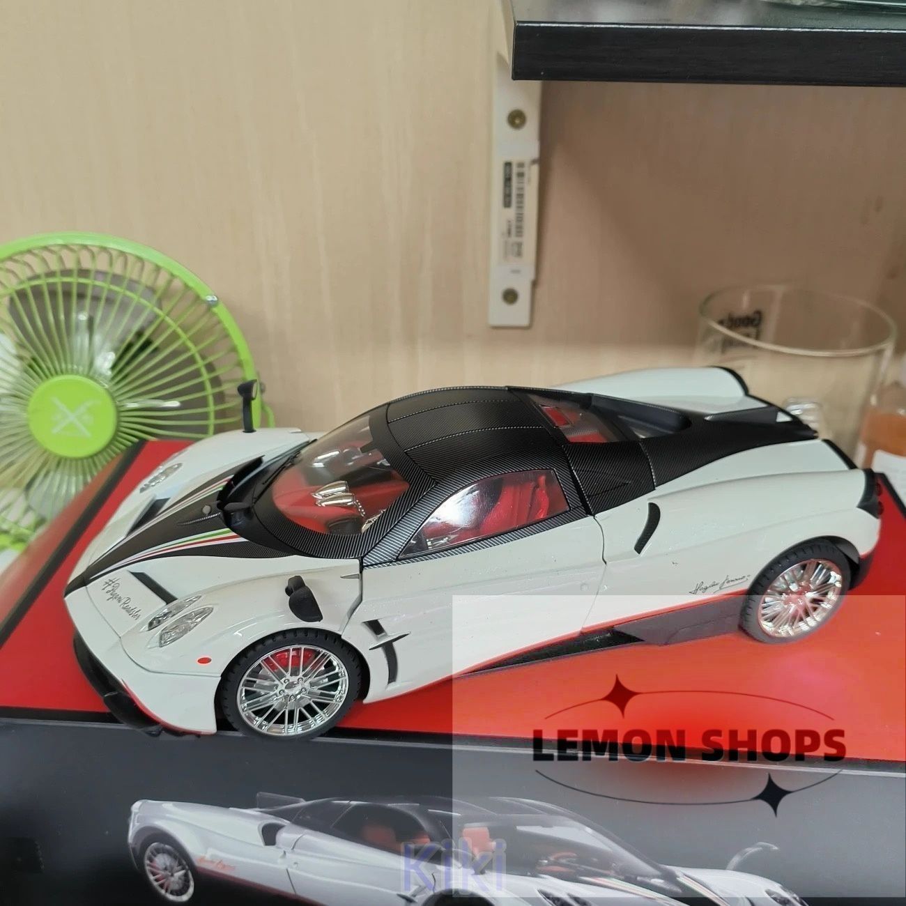 白色 スポーツカー