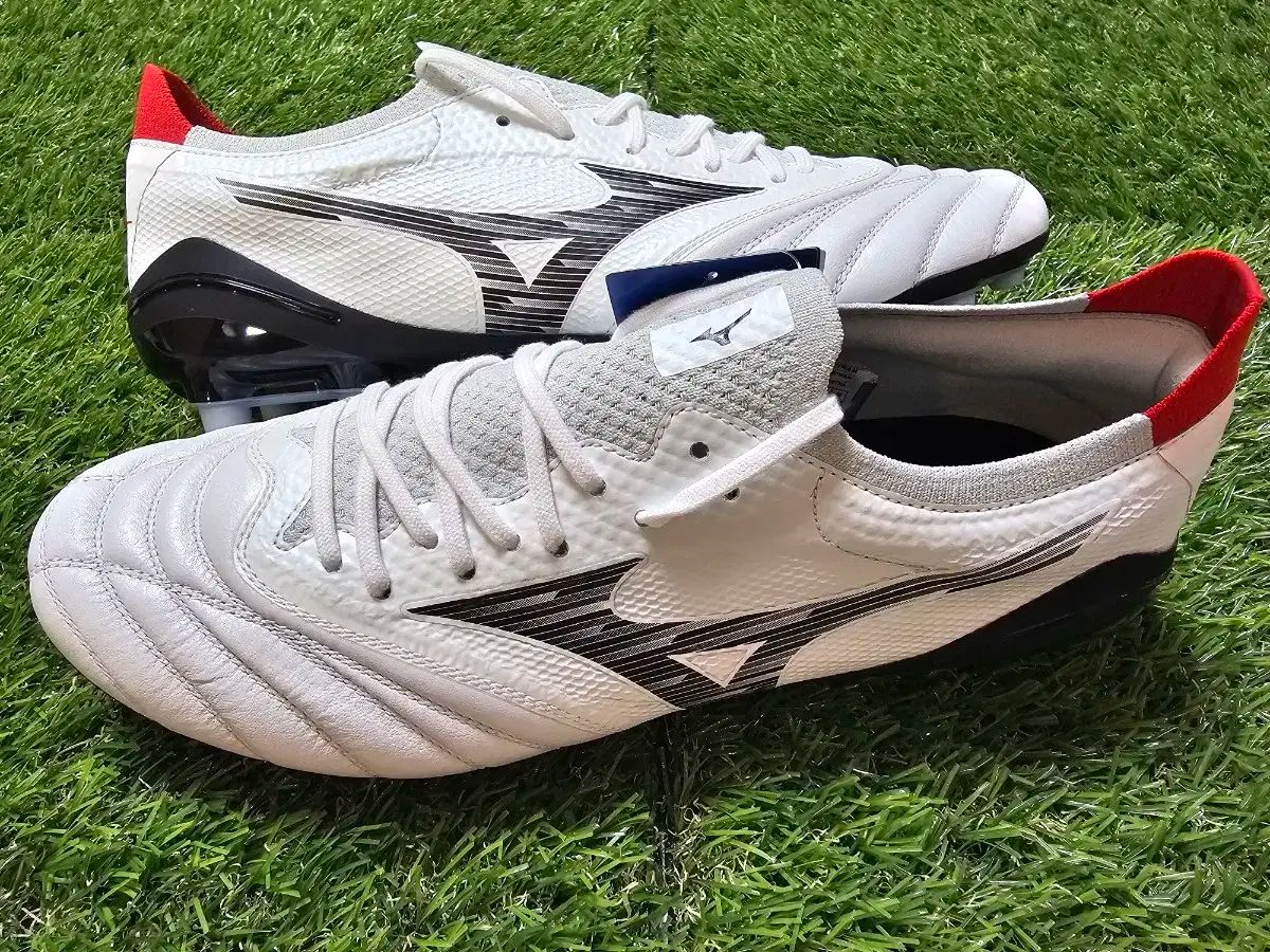 mizuno モレリア NEO4 ベータ エリート AG