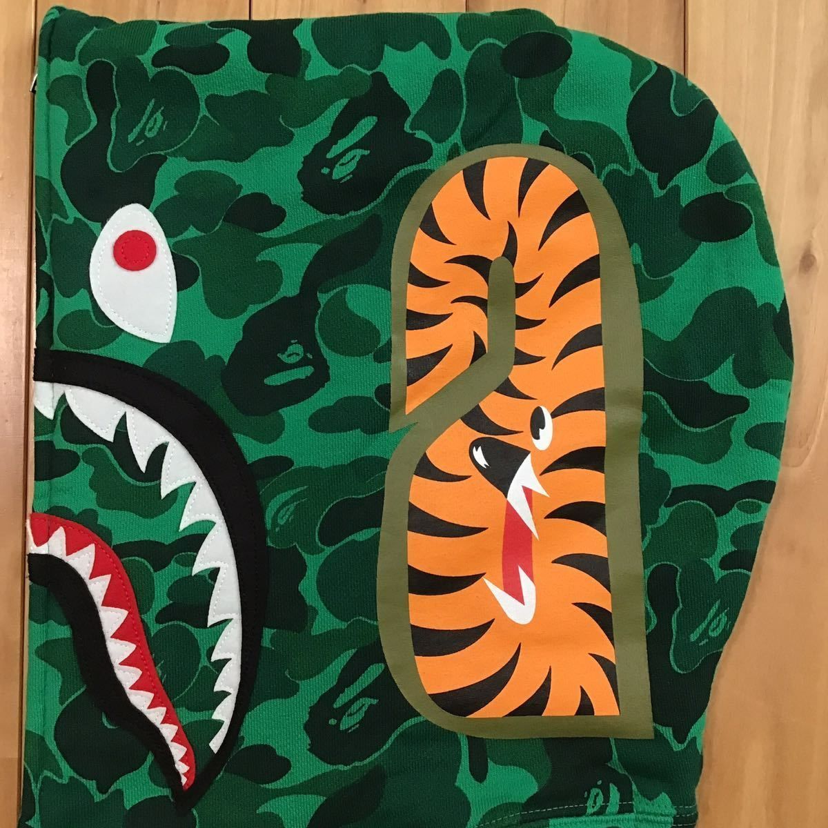☆新品☆ 渋谷限定 2008年 Shibuya city camo シャーク パーカー M 