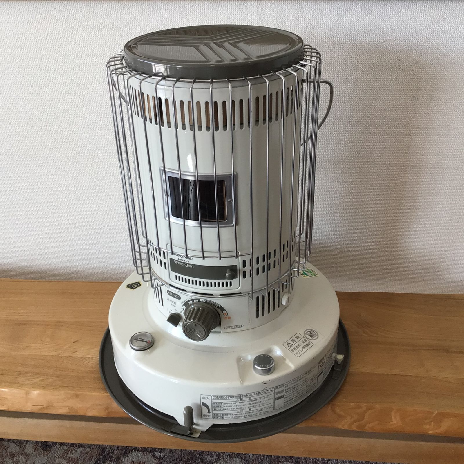 10423 TOYOTOMI トヨトミ 石油ストーブ KSA-105G 1999年製 自然通気形開放式 暖房器具 レトロ