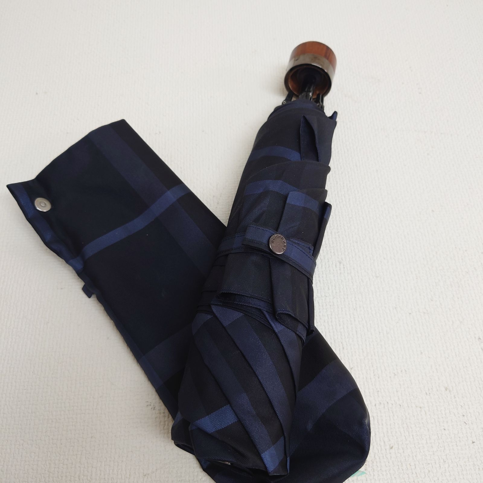 M0428C1 BURBERRY バーバリー 折りたたみ傘 ノバチェック 開閉 済み